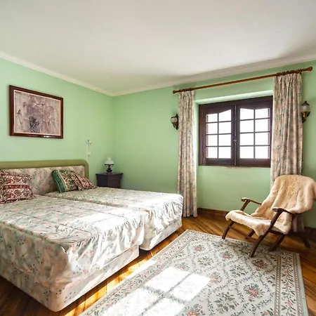 Holiday Oliveiras House - C *