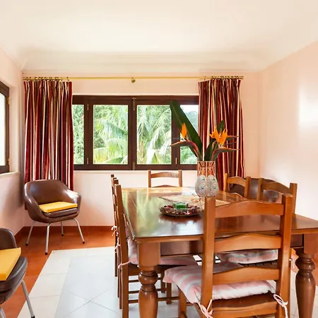 Holiday Oliveiras House - C Prázdninový dům Sintra